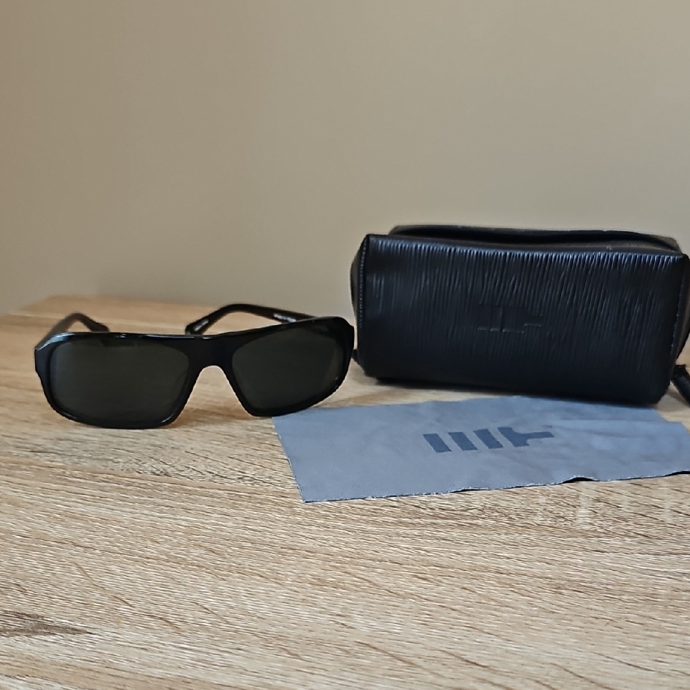 Mosley Tribes Elegant Black Sunglasses for Men MT6021-S 1005/R5 Sandoval